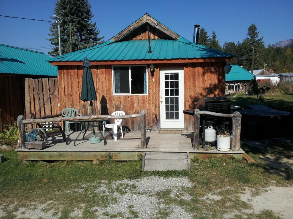 Готель Steamboat Mountain Chalets Spillimacheen Номер фото