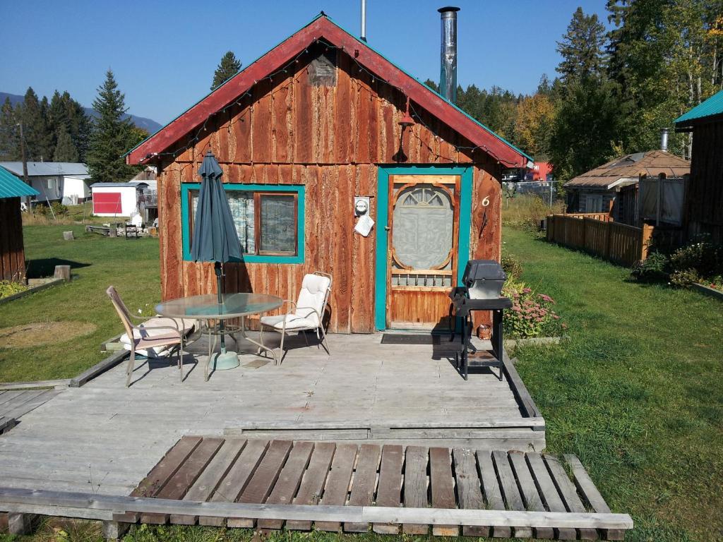 Готель Steamboat Mountain Chalets Spillimacheen Номер фото