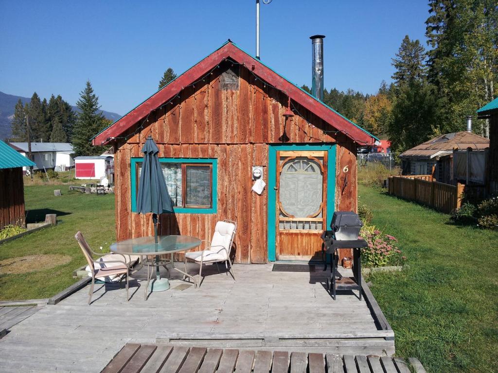 Готель Steamboat Mountain Chalets Spillimacheen Екстер'єр фото